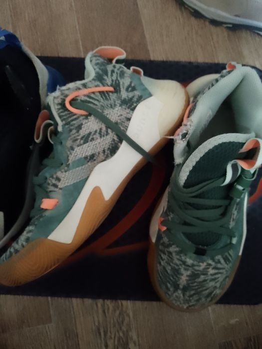 Продается 3 пары обуви