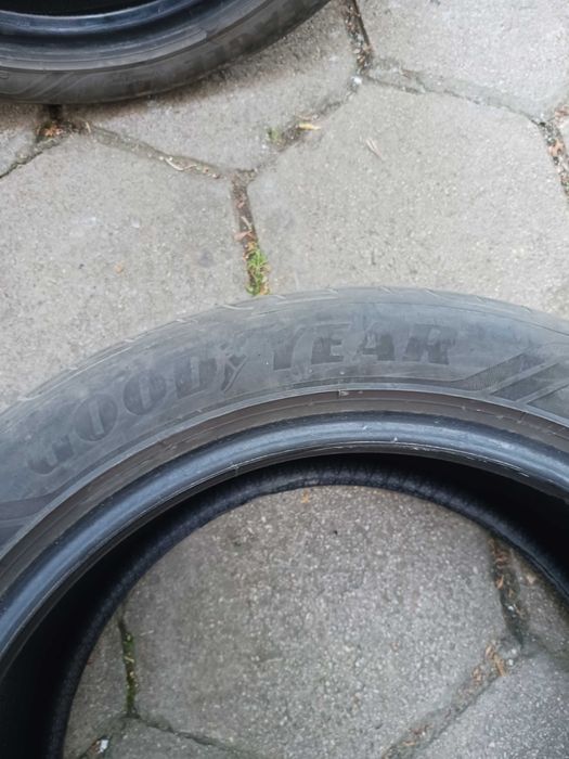 Летни автомобилни гуми Гудиър 245/45/17