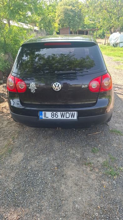 Vând sau schinb golf 5 2000 motoru 140 cai an fabricație 2006