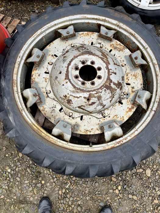 Roti tehnologice 4x4 9.5-48 si 9.5-32