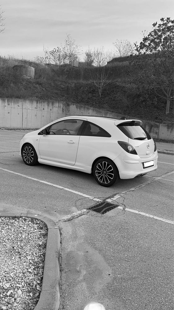 Opel Corsa OPC LINE