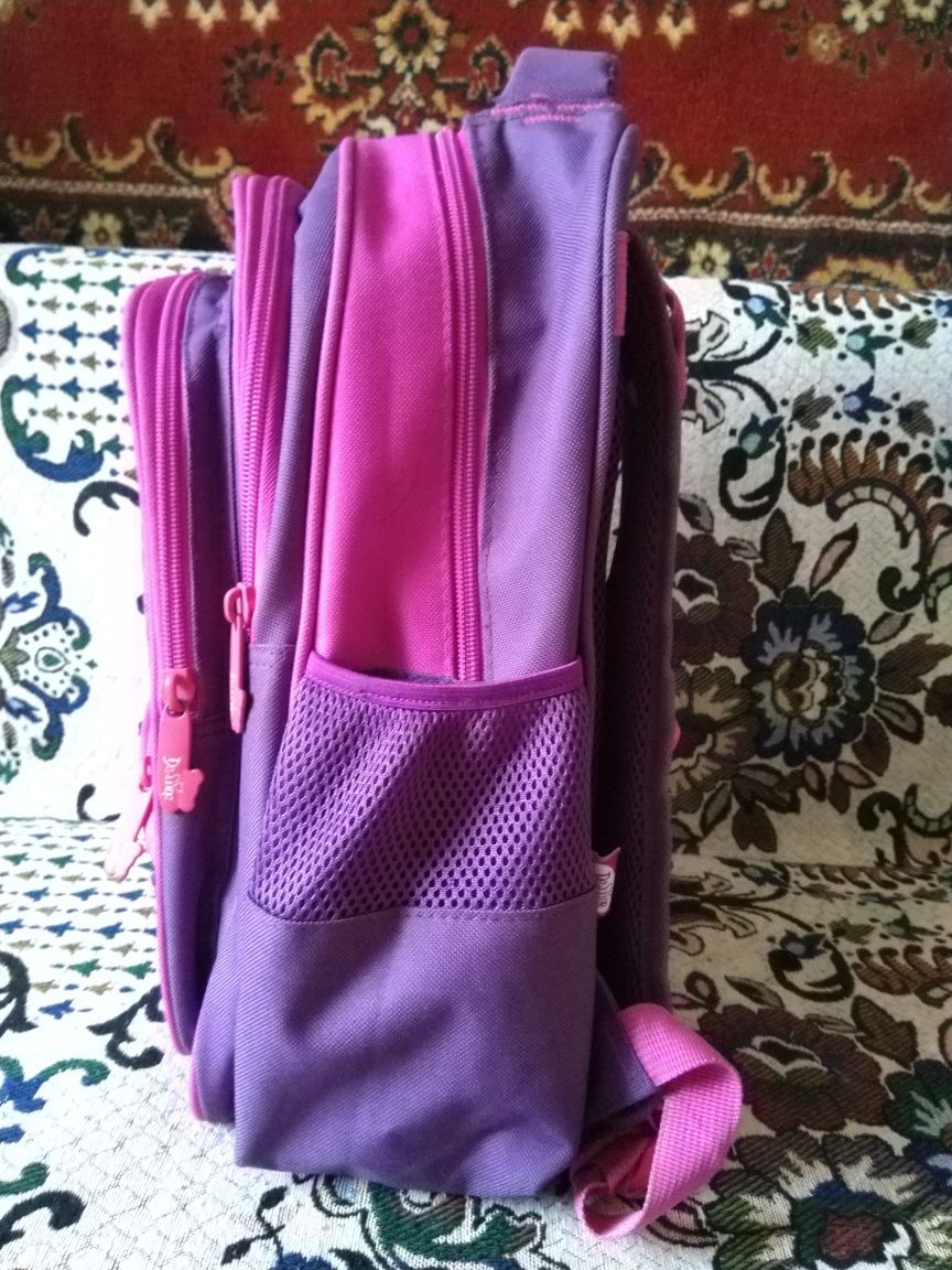 Рюкзак  школьный