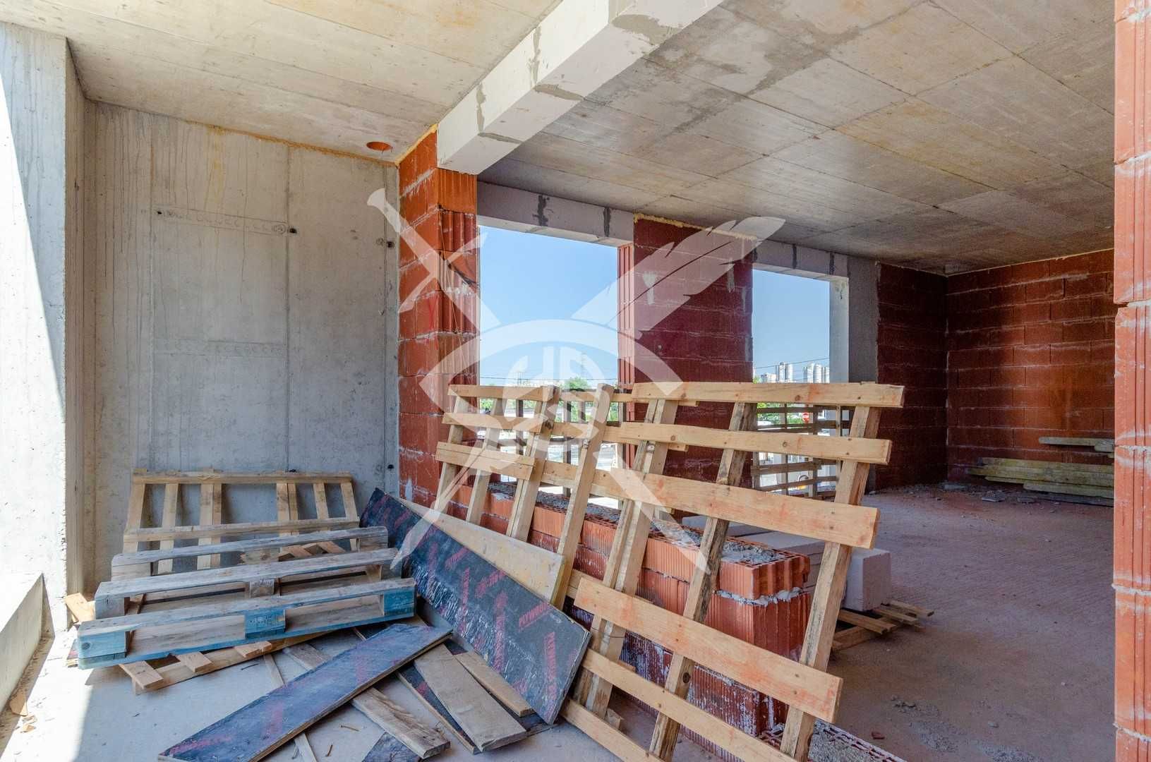 Тристаен апартамент в ж.к. Студентски град № 1046 №30052