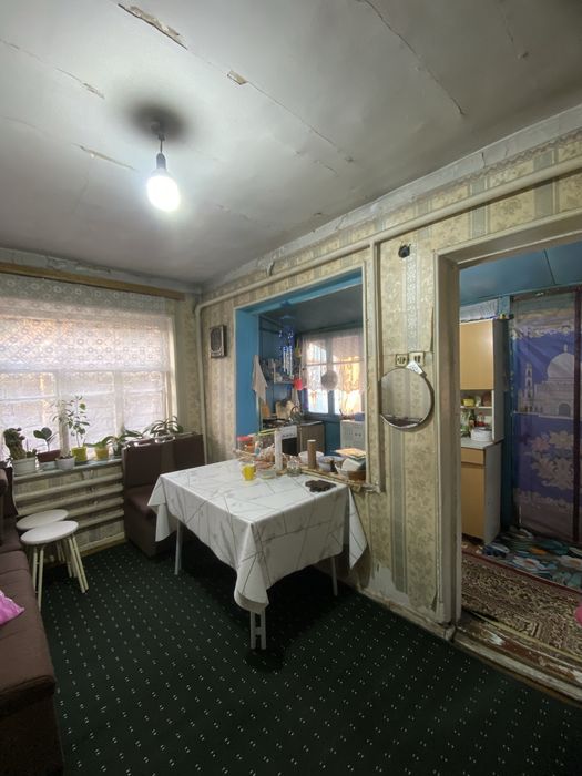 Продается участок . Старый дом