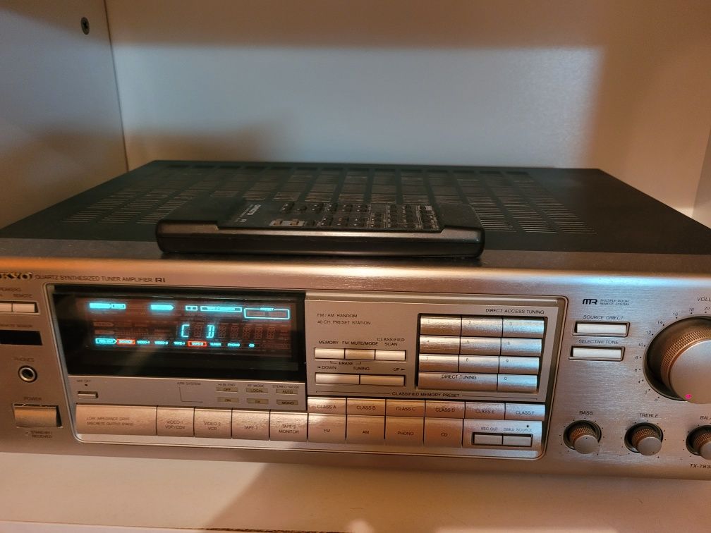 ONKYO  TX_7830  в отлично състояние