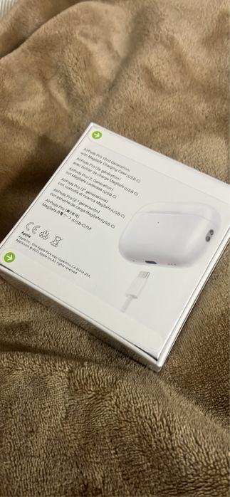 Vând casti AirPods Pro2