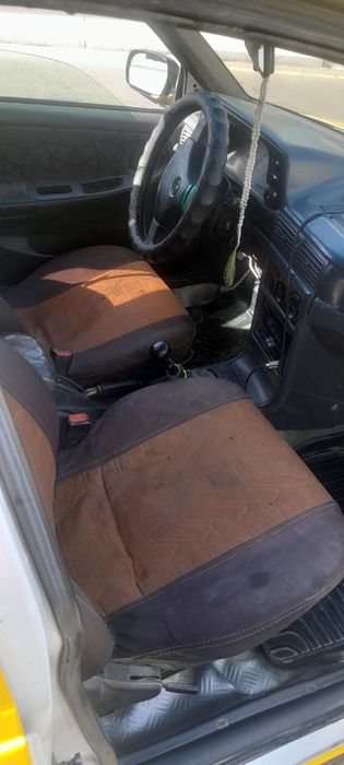 Nexia 1 2006 sotiladi