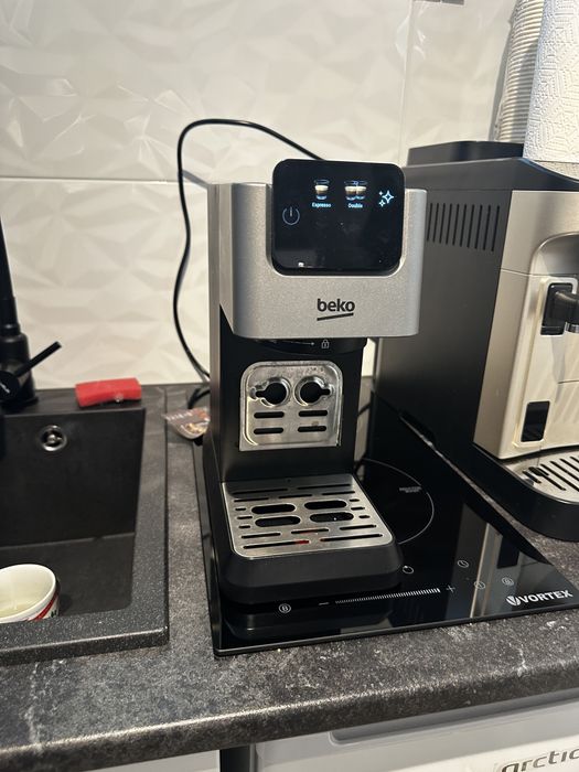 Espressor cafea / caffe experto beko ce 4500