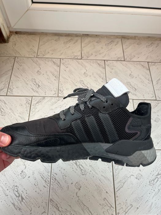 Доста запазени, без забележка