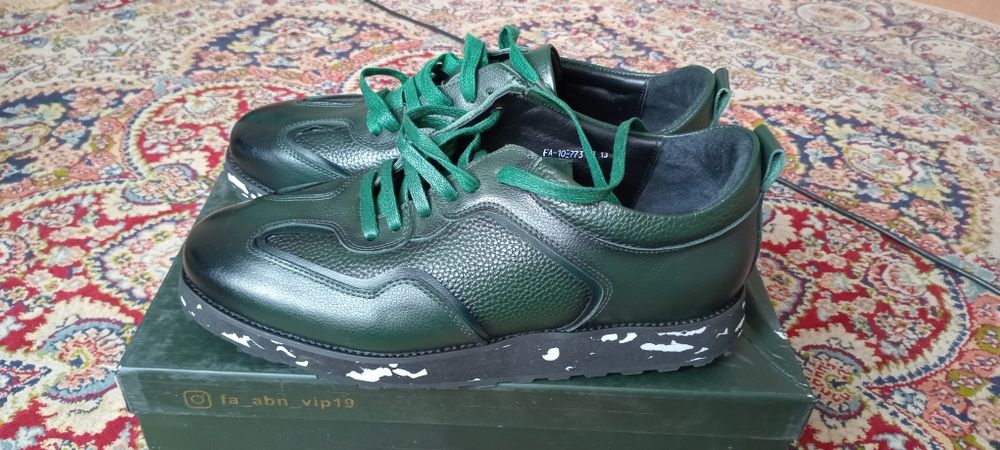 Осенний кожанный ботинок