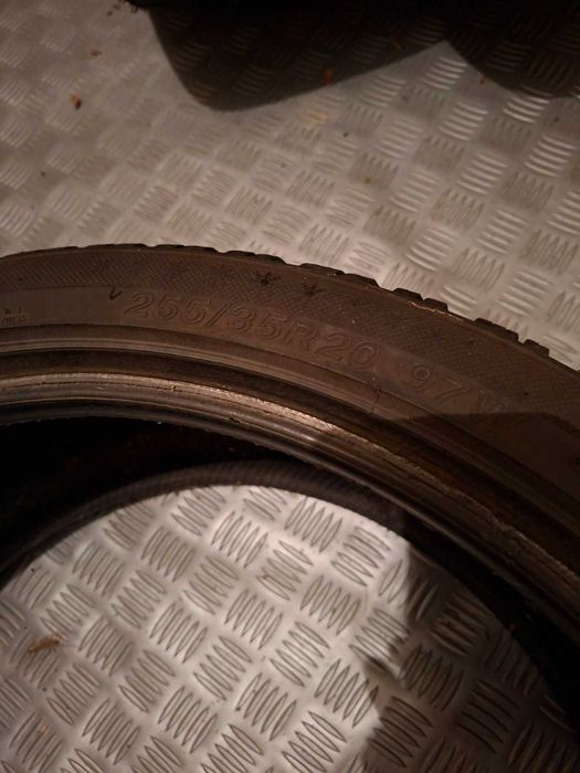 Зимни гуми Lassa 4бр 255/35/R20