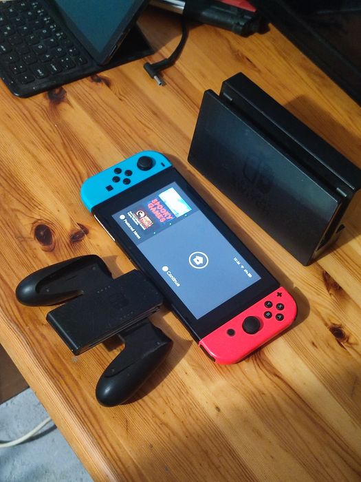 Vând Nintendo switch