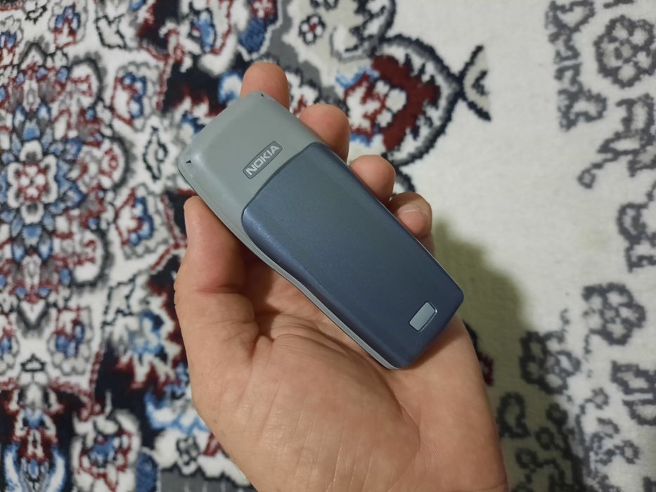 Nokia 1100  tilfonla sotladi