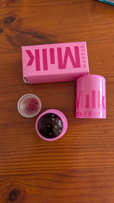 Декоративна козметика Milk Rare Beauty Maroccanoil