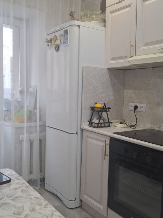 Холодильник Indesit C138G.01