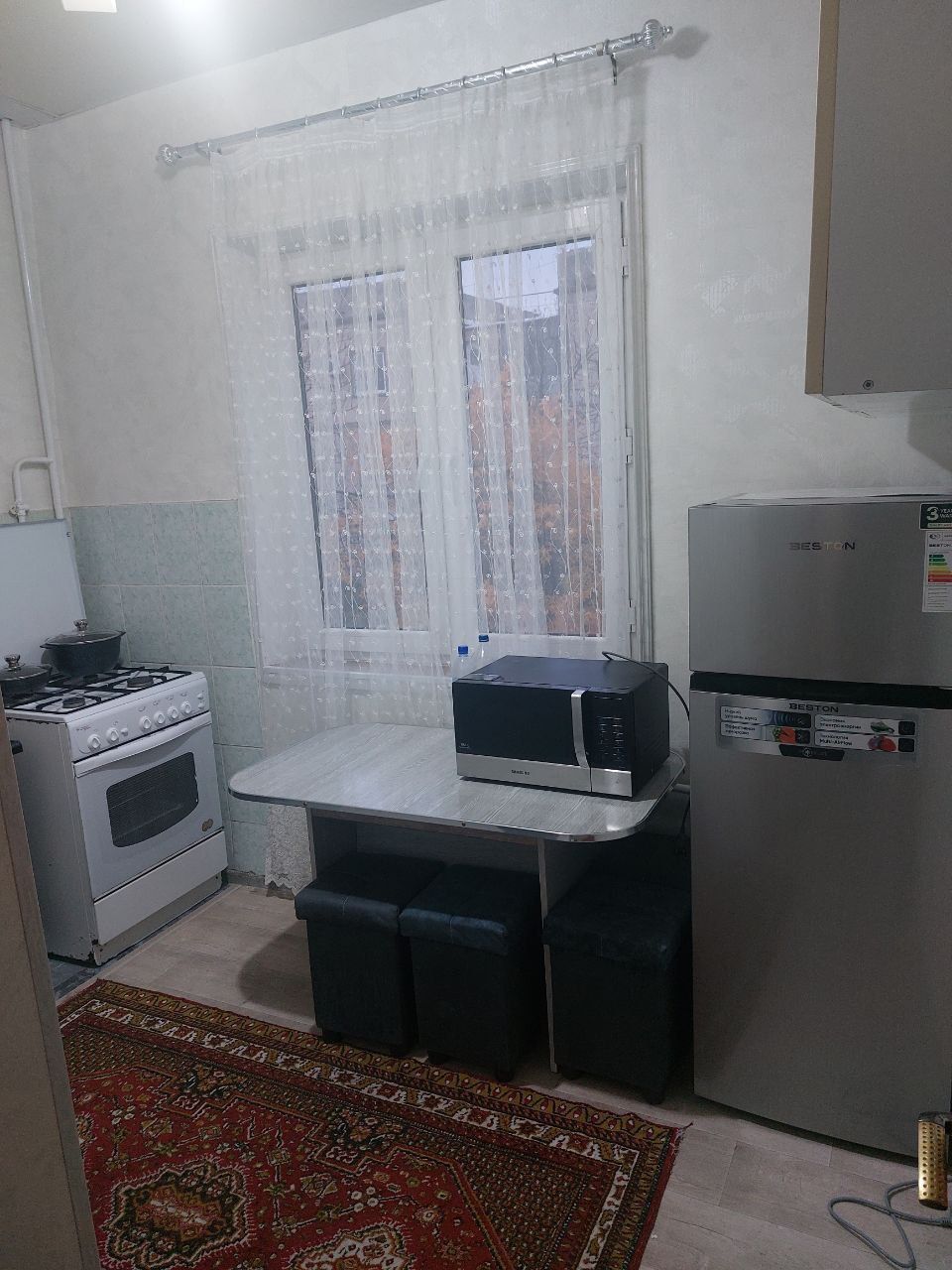 Срочно. Продаётся квартира
Бешарык. Кадышева. Ориентир 149 школа
1 в 2