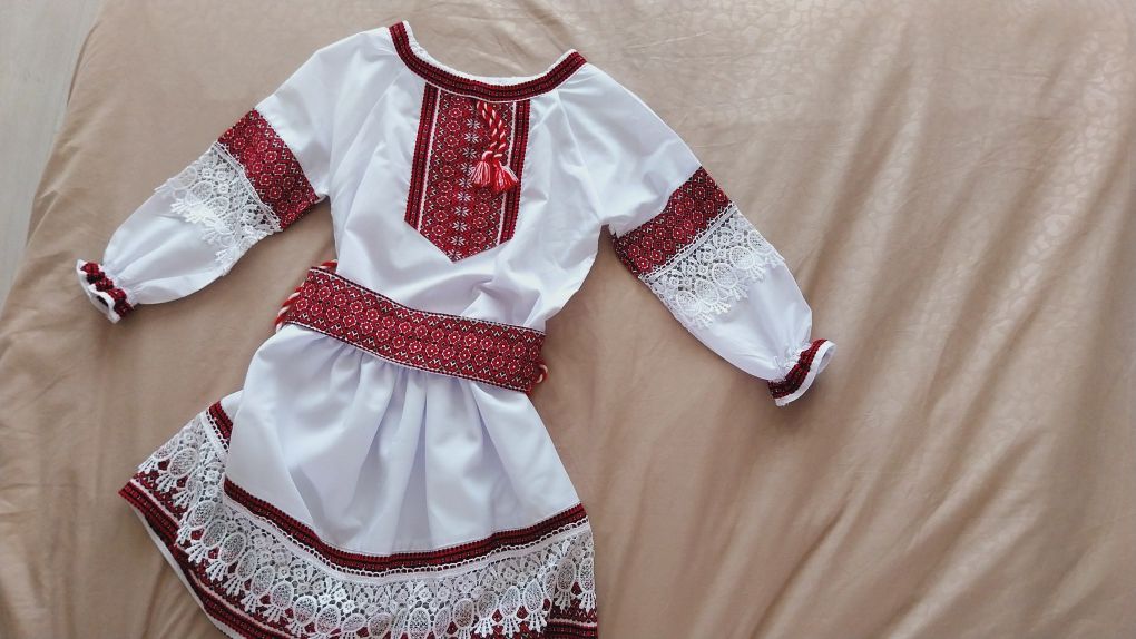 Costum popular/national mar. aprox 122