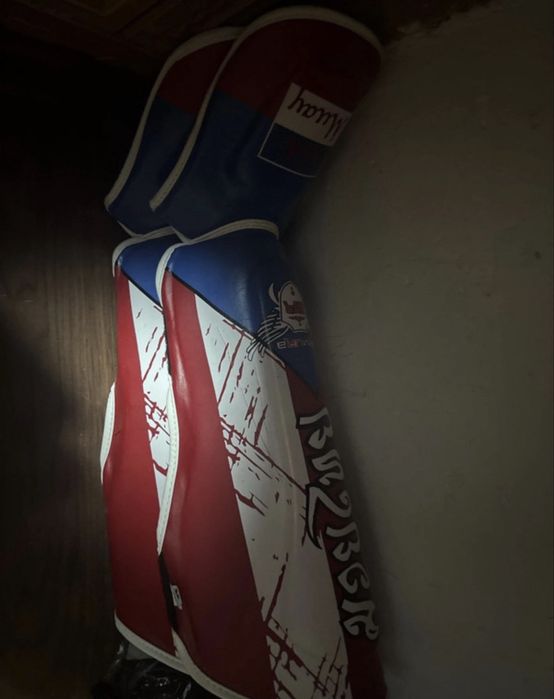 Echipament kickboxing