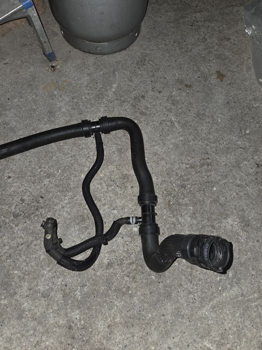 Маркучи за вода за охлаждане на Citroen Berlingo < K9