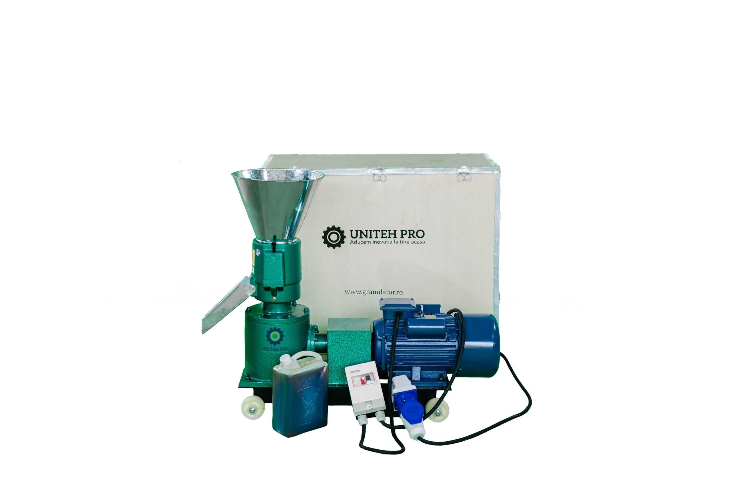 Granulator furaje KL-120, motor inclus 3 kW/220V, 3 matrite incluse