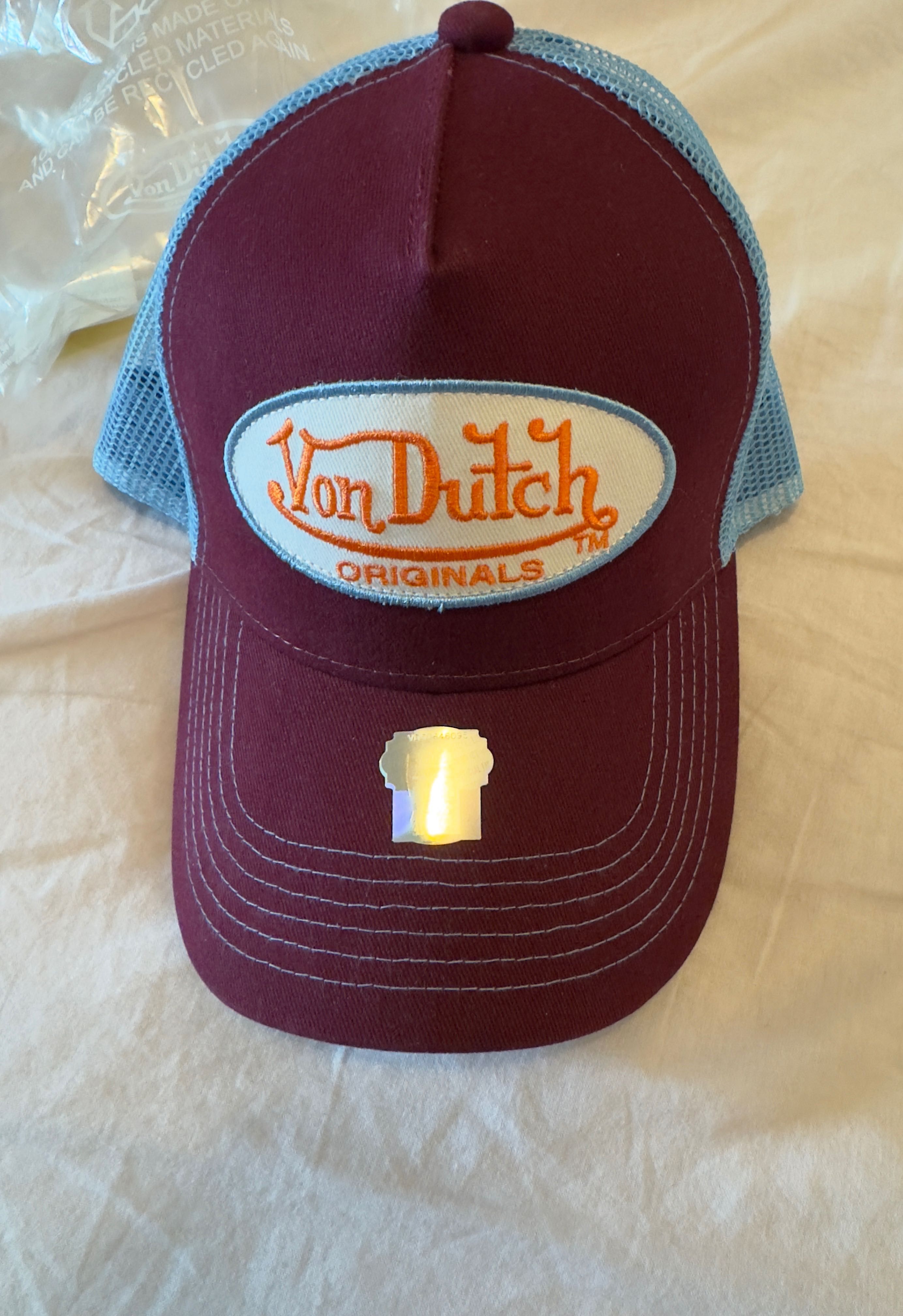 Sapca Von Dutch noua