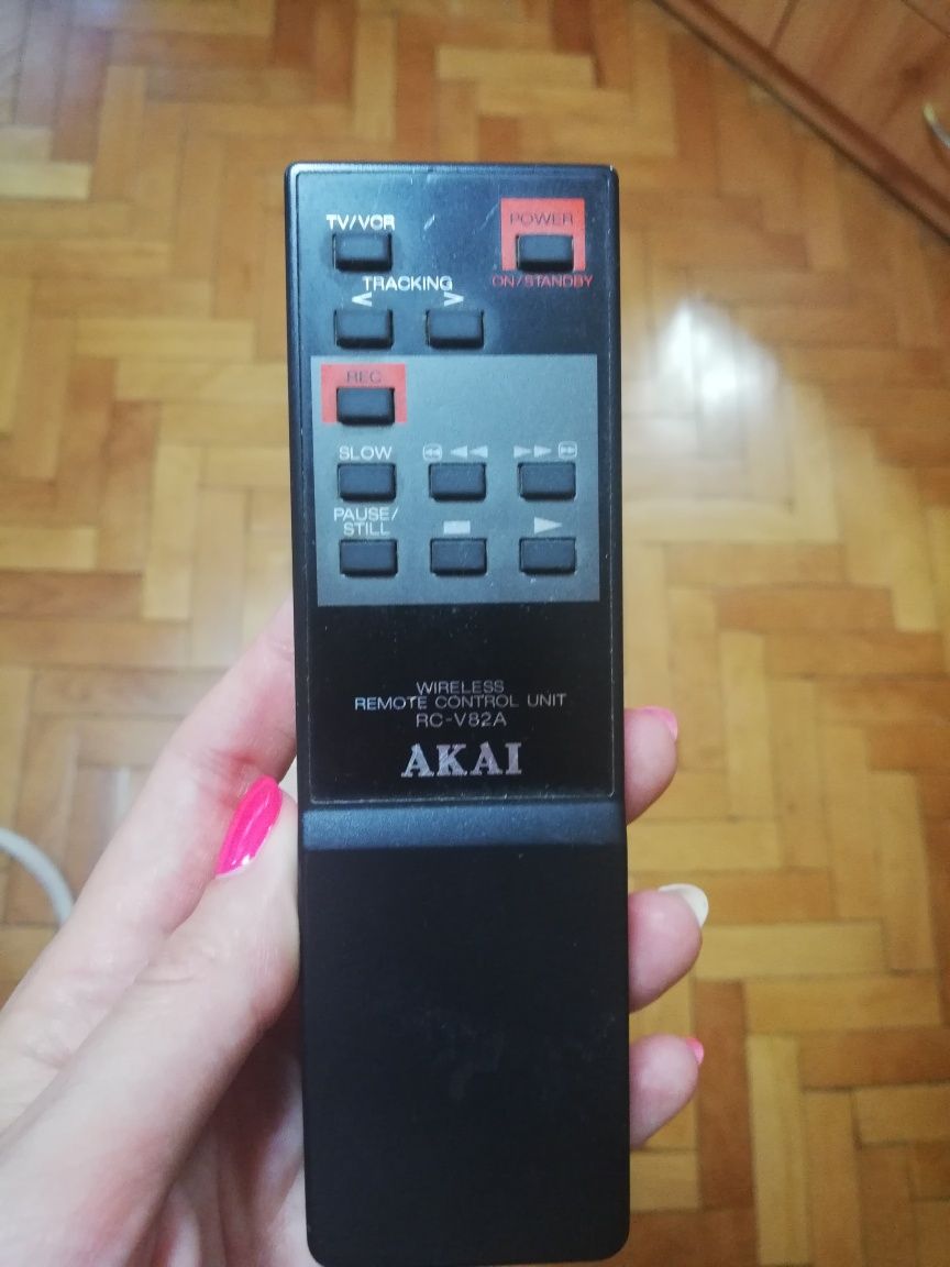 Видео плеар AKAI