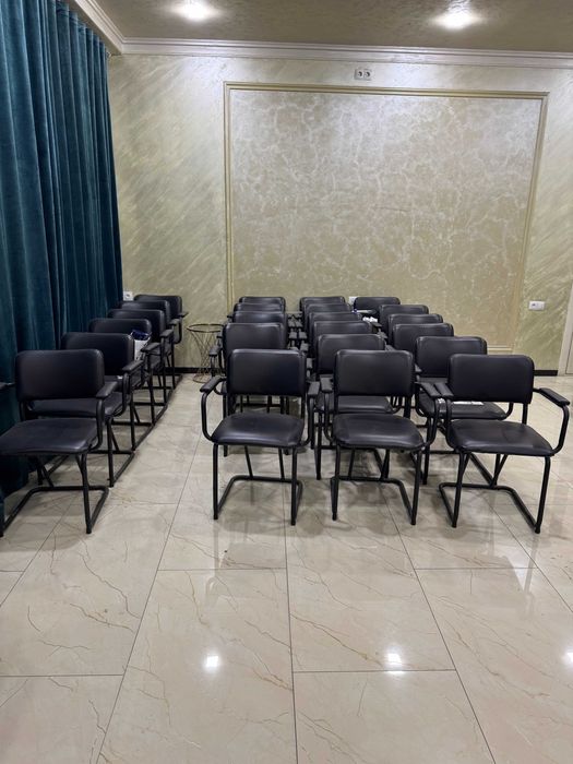 30 dona stul bor rasmda ko'rsatilgan. ishlatilmagan yangi.