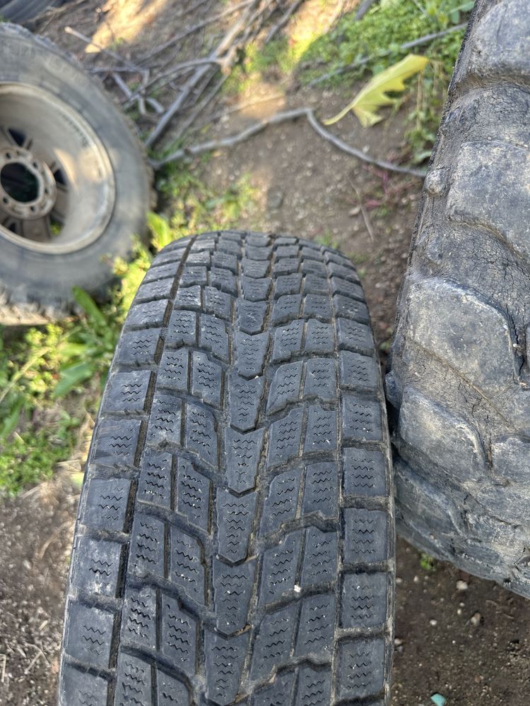 Минусови джанти 16-ки 6х139,7 със зимни гуми Dunlop
