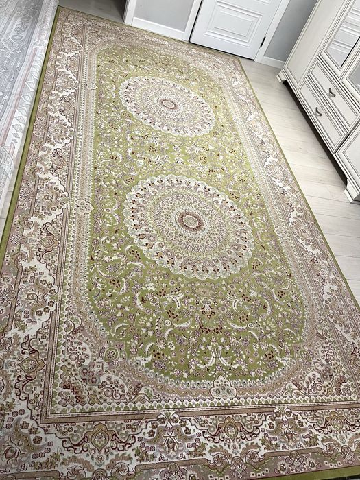 Красивый ковер для дома