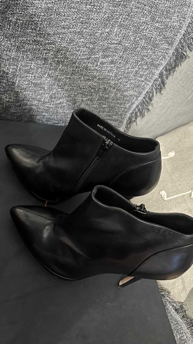 Botine din piele Kurt Geiger
