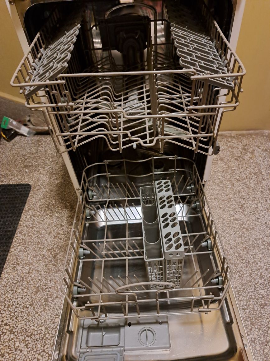 Съдомиялна за вграждане Zanussi