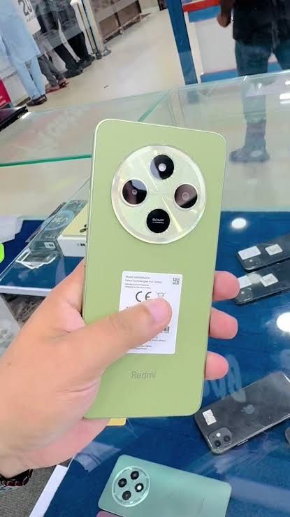 Продам свой Redmi 14c 128gb Black в новом состаяние