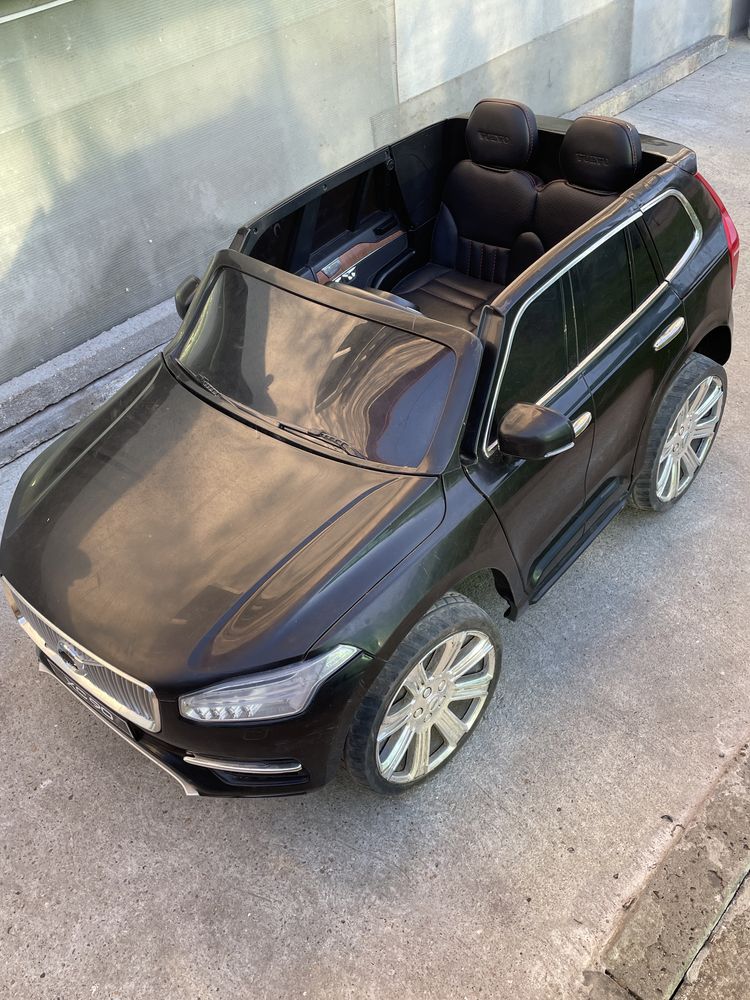 Masinuță electrica Volvo