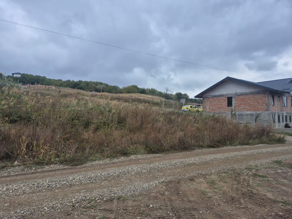 Vând teren intravilan Valea Lupului 750mp