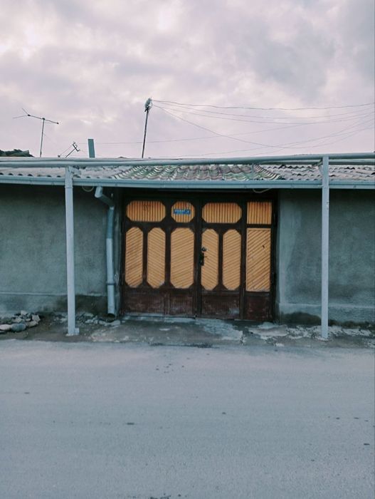 3soʻtix, 4 xona padval, qishki oshxona va yozgi oshxona, sanuzel