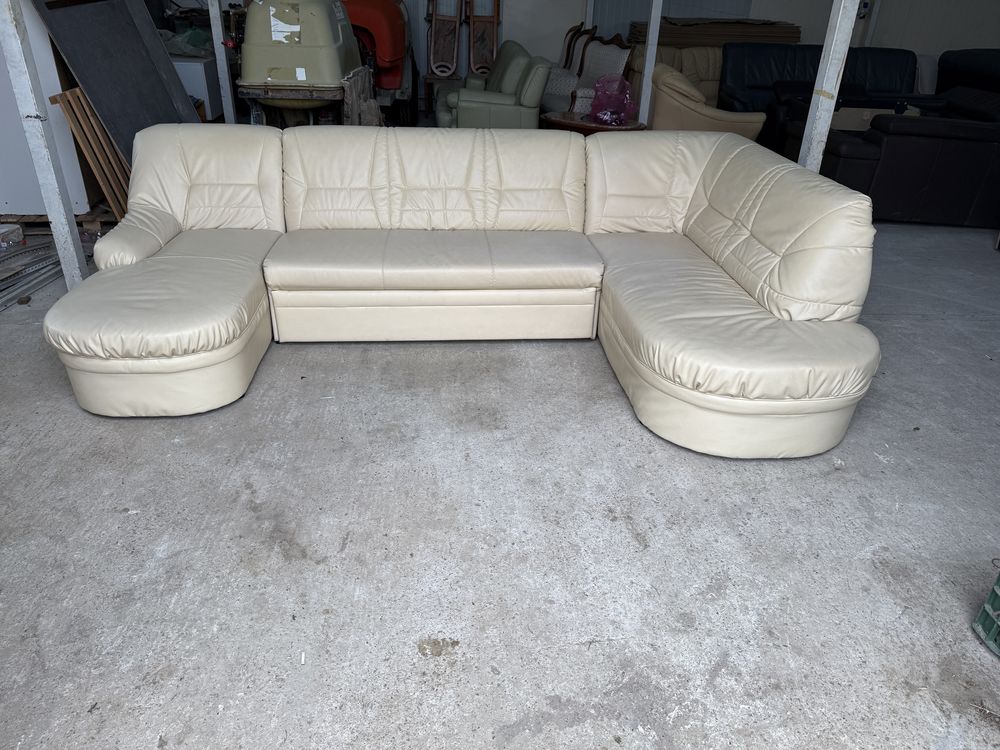 Canapea extensibila din piele