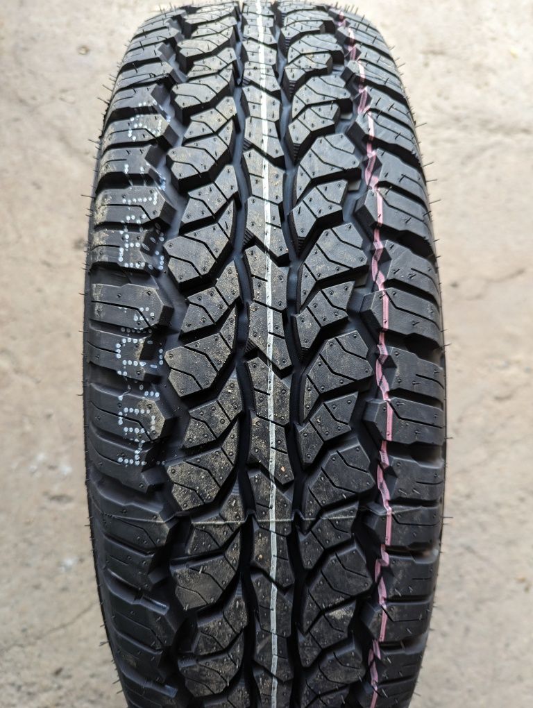 Всесезонные новые шины на УАЗ. 225/75R16A/T.