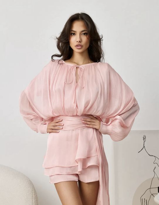 Продам платье новое