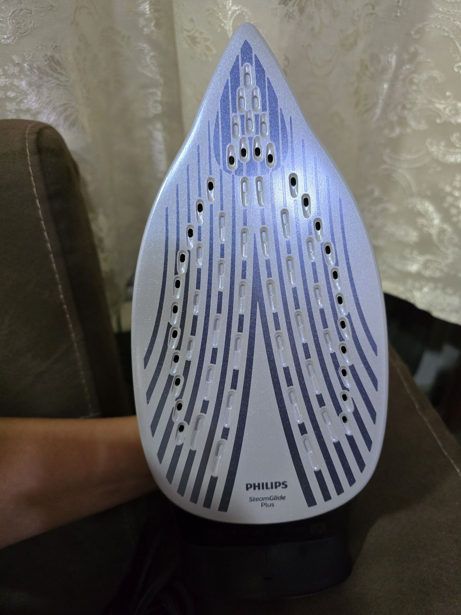ЮТИЯ PHILIPS 5000 series 2400 W, 320.0 ml