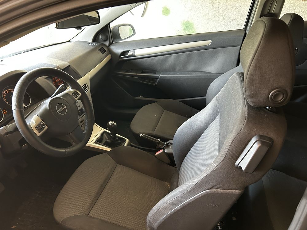 Опел Астра H GTC 1.9 101кс. 2005г. на части