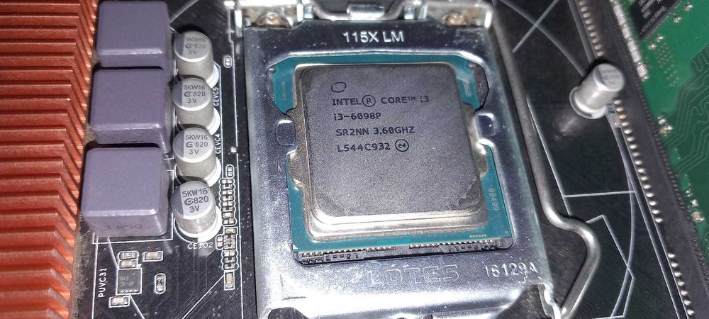 Kit performant, MB LGA 1151 ASRock B150M0HDS/i3 6098p 3,6GHz/4Gb ddr4