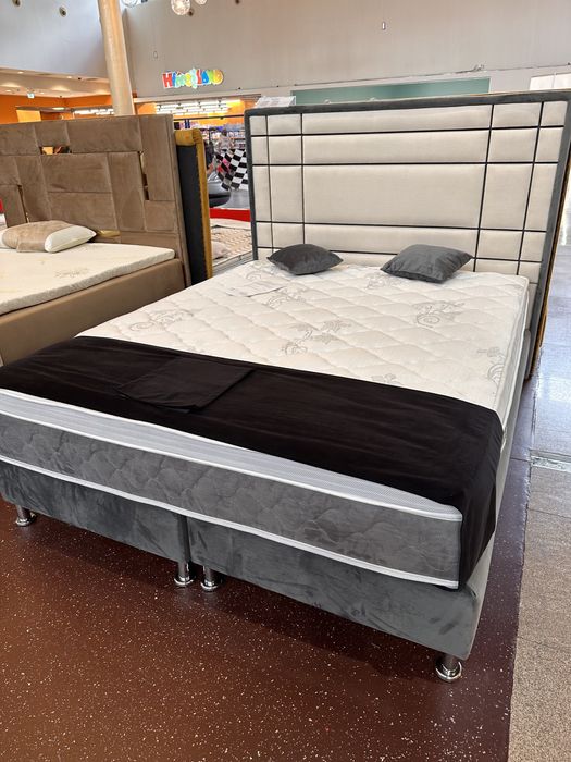 Pat tapitat cu Somiere 160/200