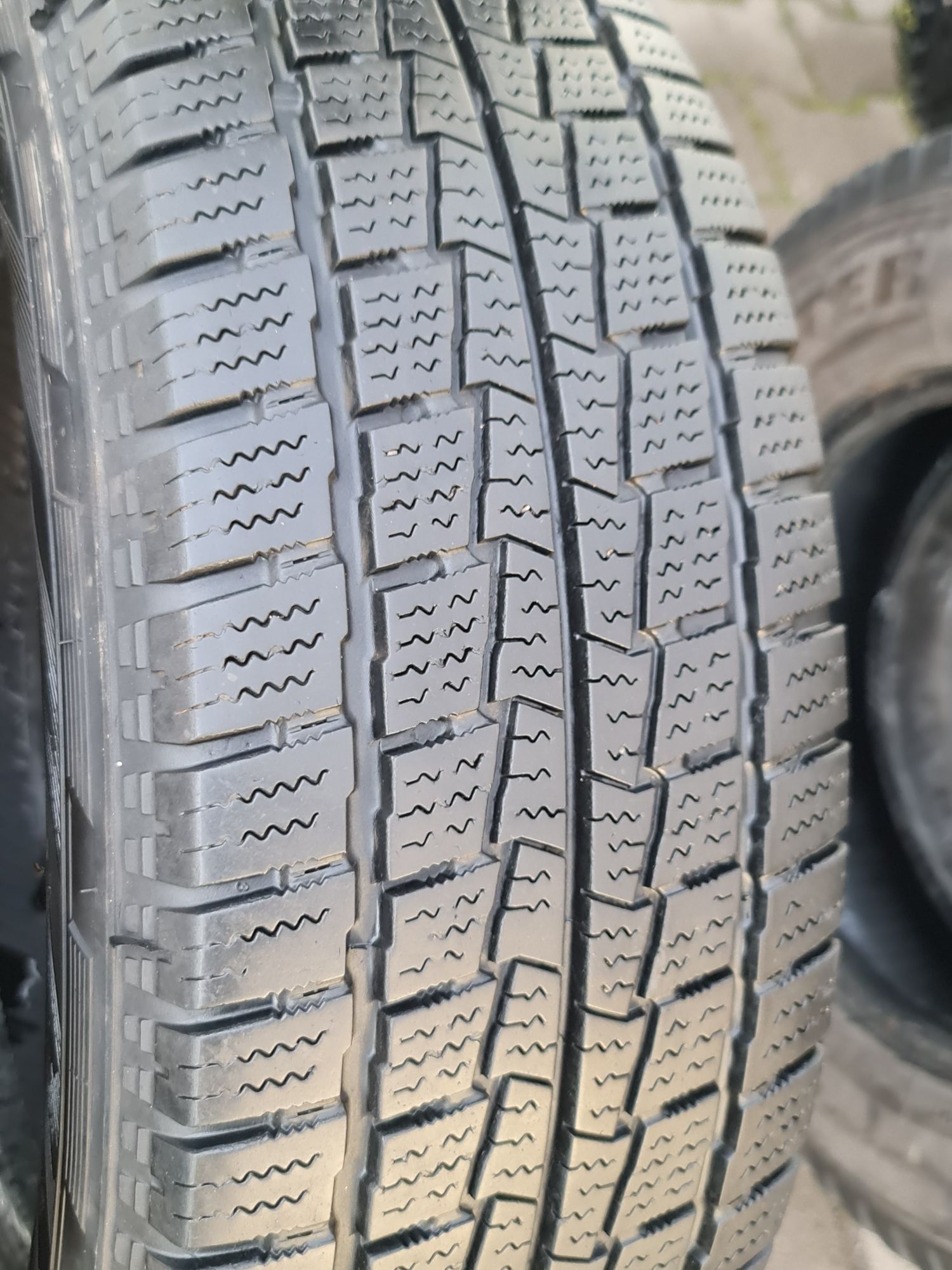 215 65 16 c hankook