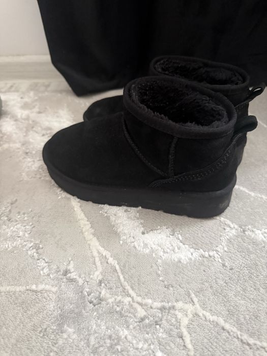 Ghete ugg fetita nr 34
