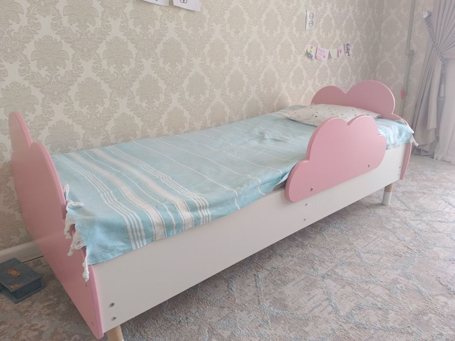 Детская кровать для девочек