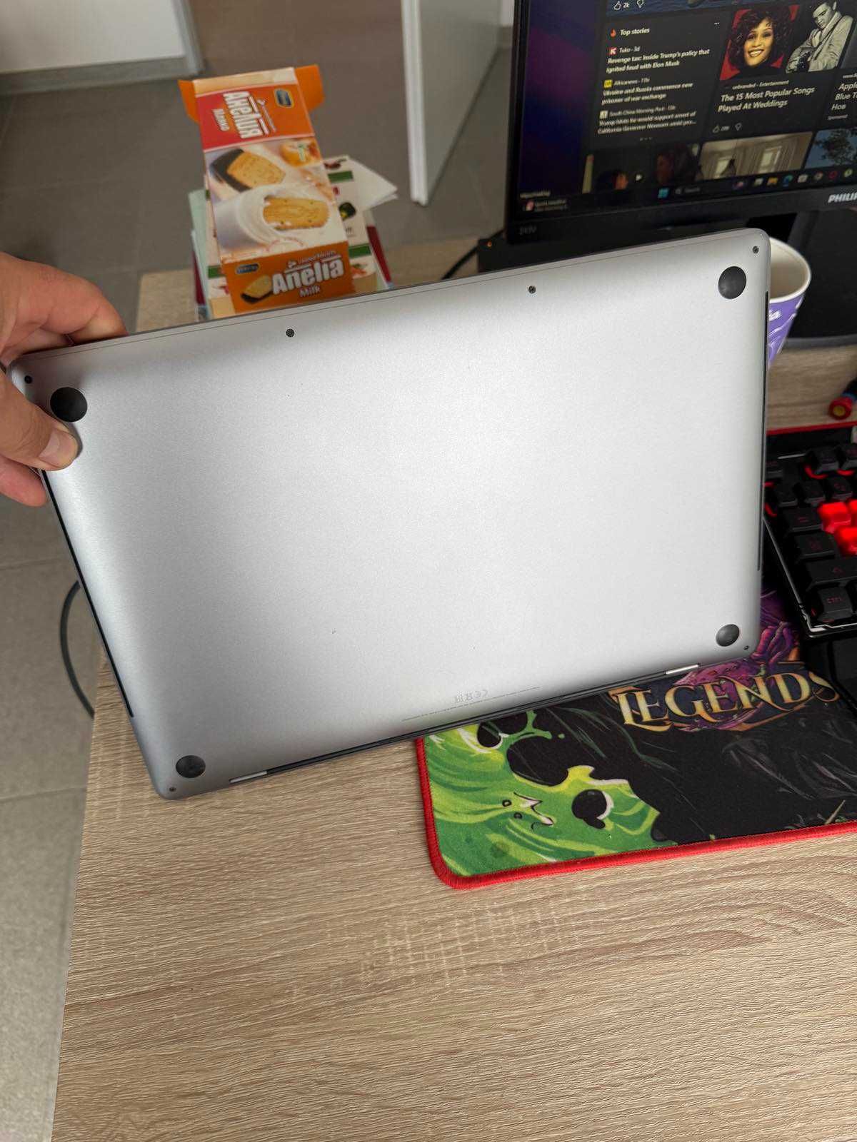 MACBOOK PRO 16 inch 2019 Corfe i9 1tb