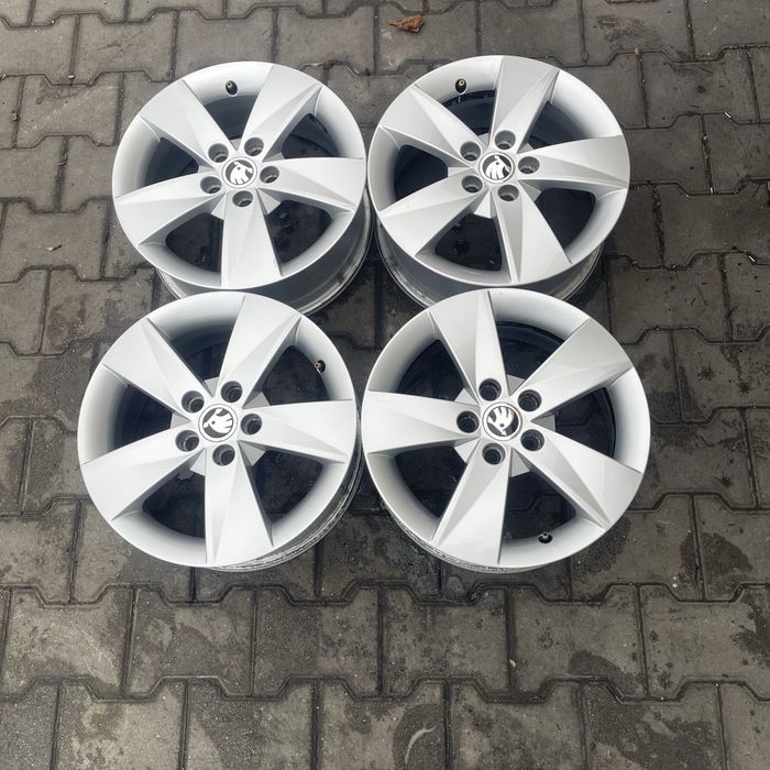 Vand Jante aliaj originale VW Polo Ibiza Fabia Rapid pe 15 5x100