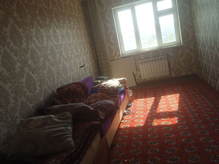 Хонадон сотилади! Спутник 16а, 2 хонали, 7-кават. 3 хона килинган