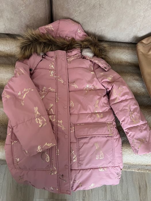 Продам куртку на девочку