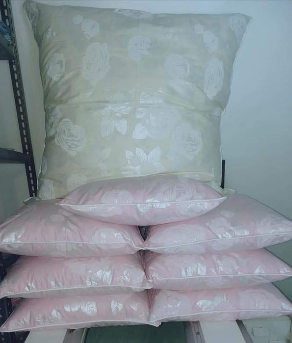 Perne noi de vânzare